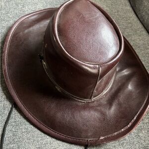 Women's Classic Leather Hat in Rich Brown